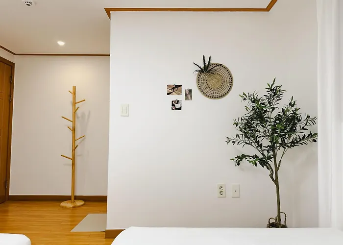 Yeonnam House Hongdae *