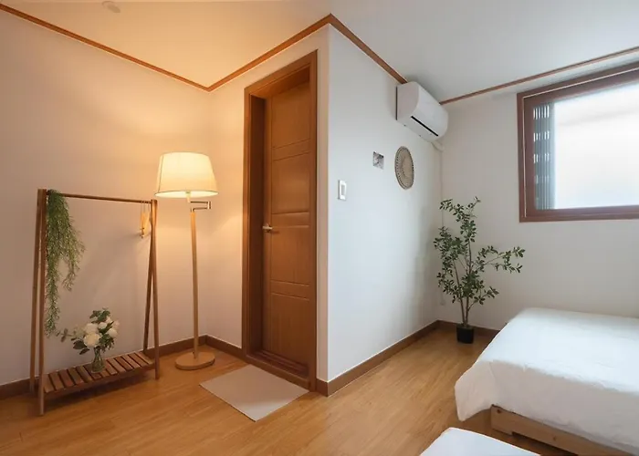 Yeonnam House Hongdae *