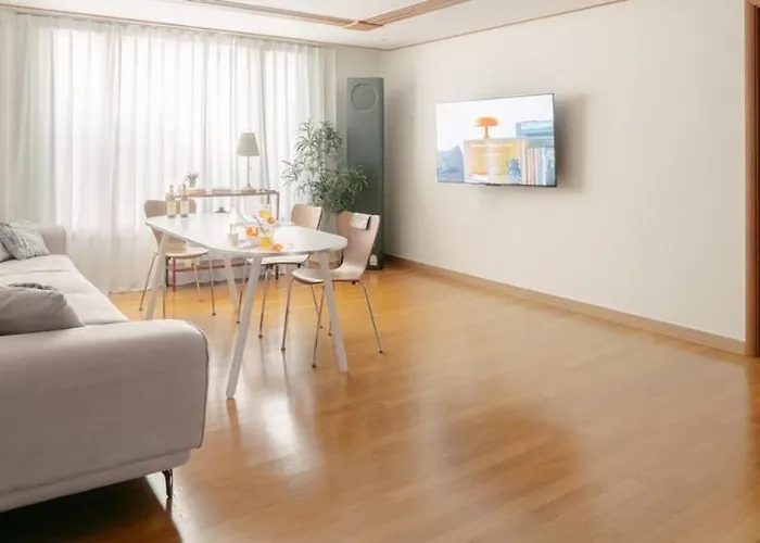 Apartment Yeonnam House Hongdae Seoul